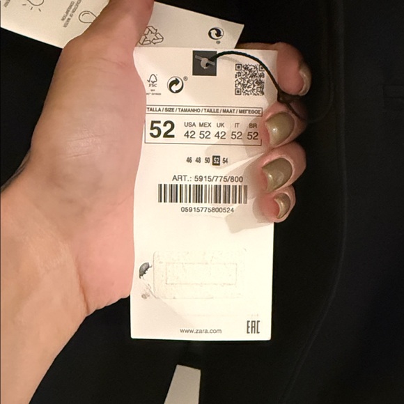 Zara Men's Elegant Black Sport Suit - Picture 3 of 6